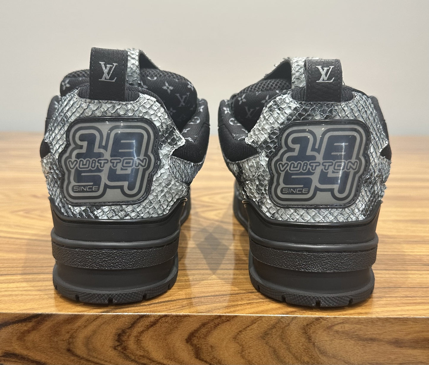 Louis Vuitton - LV Skate Black Snakeskin
