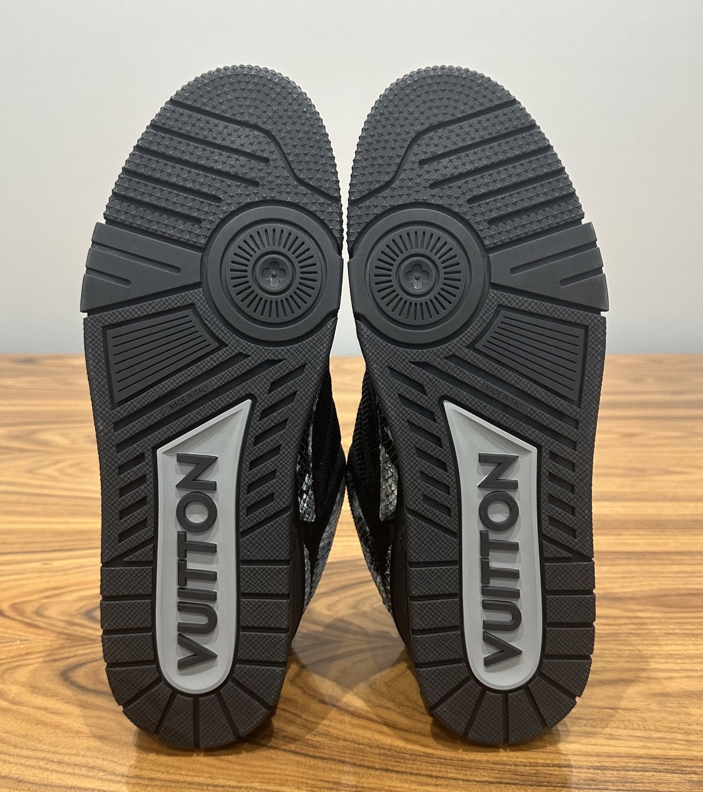 Louis Vuitton - LV Skate Black Snakeskin