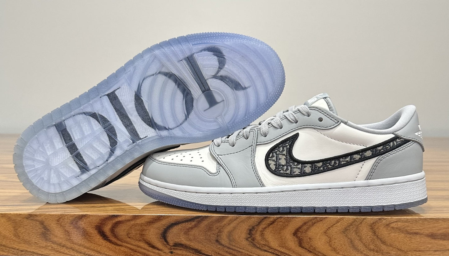 Jordan 1 Retro Low x Dior