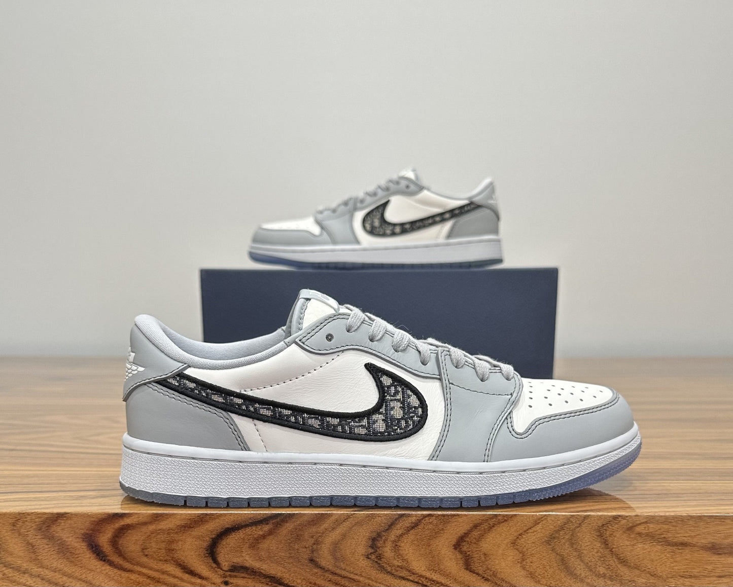 Jordan 1 Retro Low x Dior