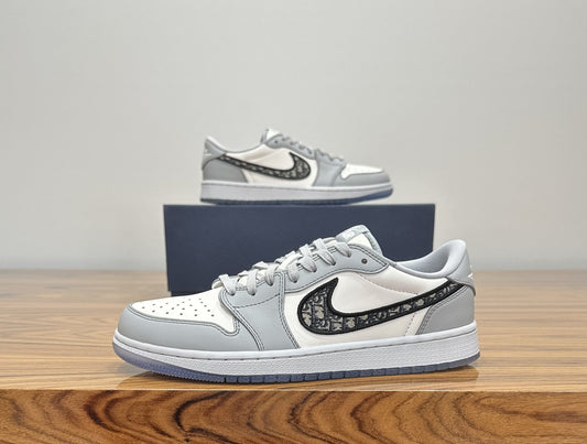 Jordan 1 Retro Low x Dior