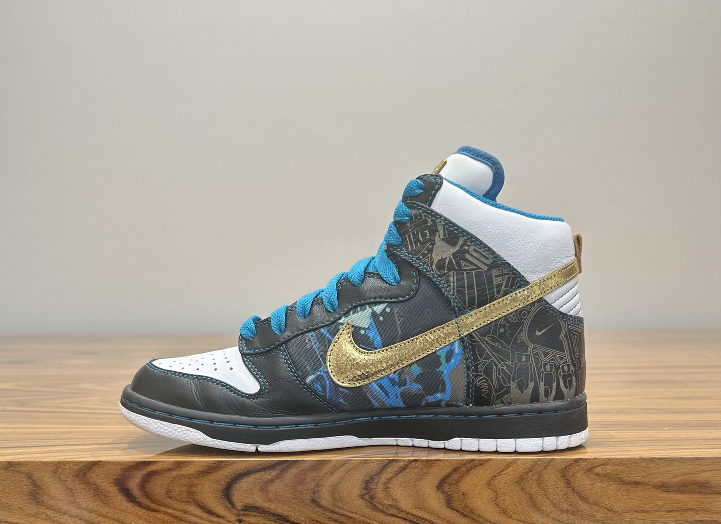 Nike - Dunk High Dubai