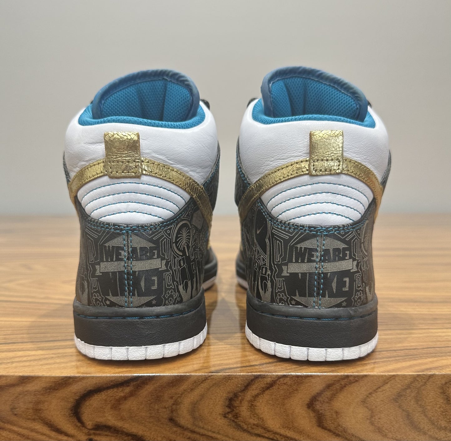 Nike - Dunk High Dubai