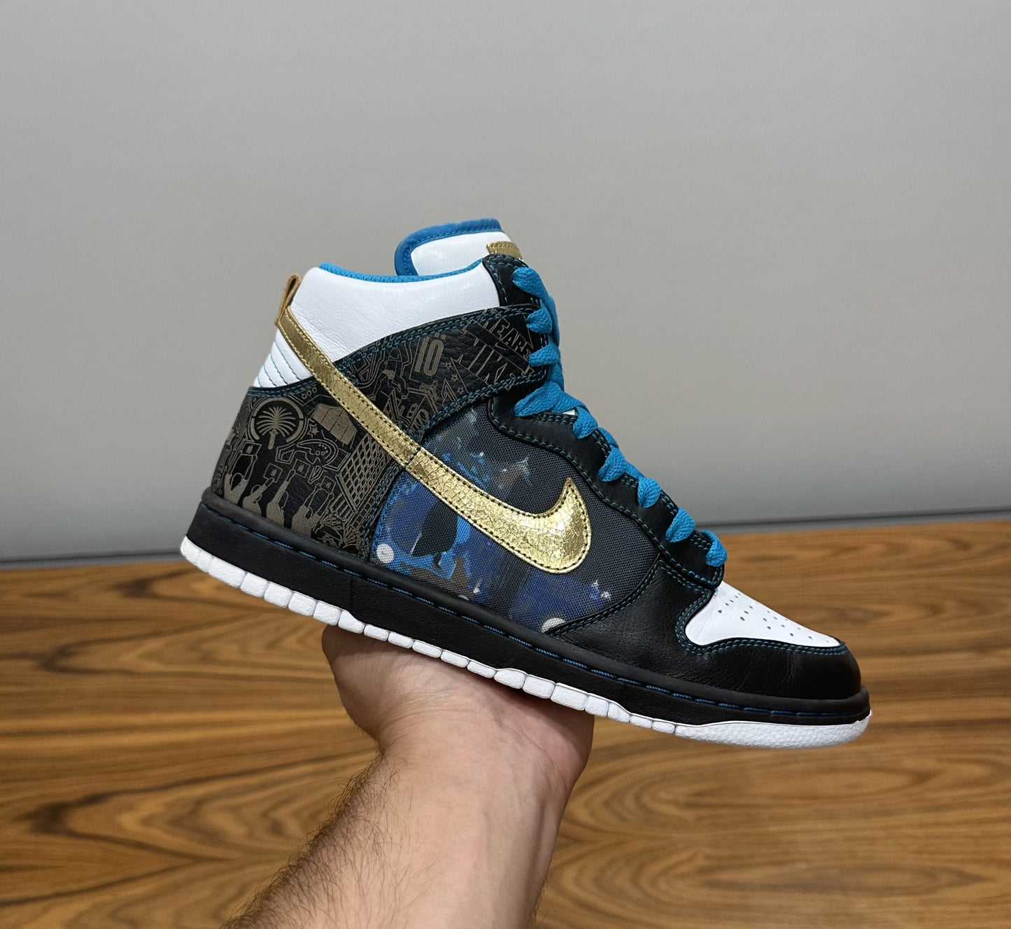 Nike - Dunk High Dubai