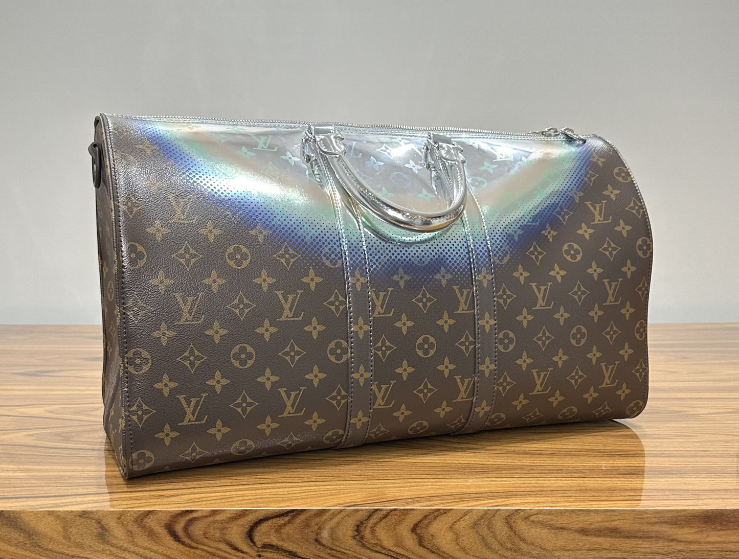 Louis Vuitton - Keepall Bandouliere 50 Metallic Nebula