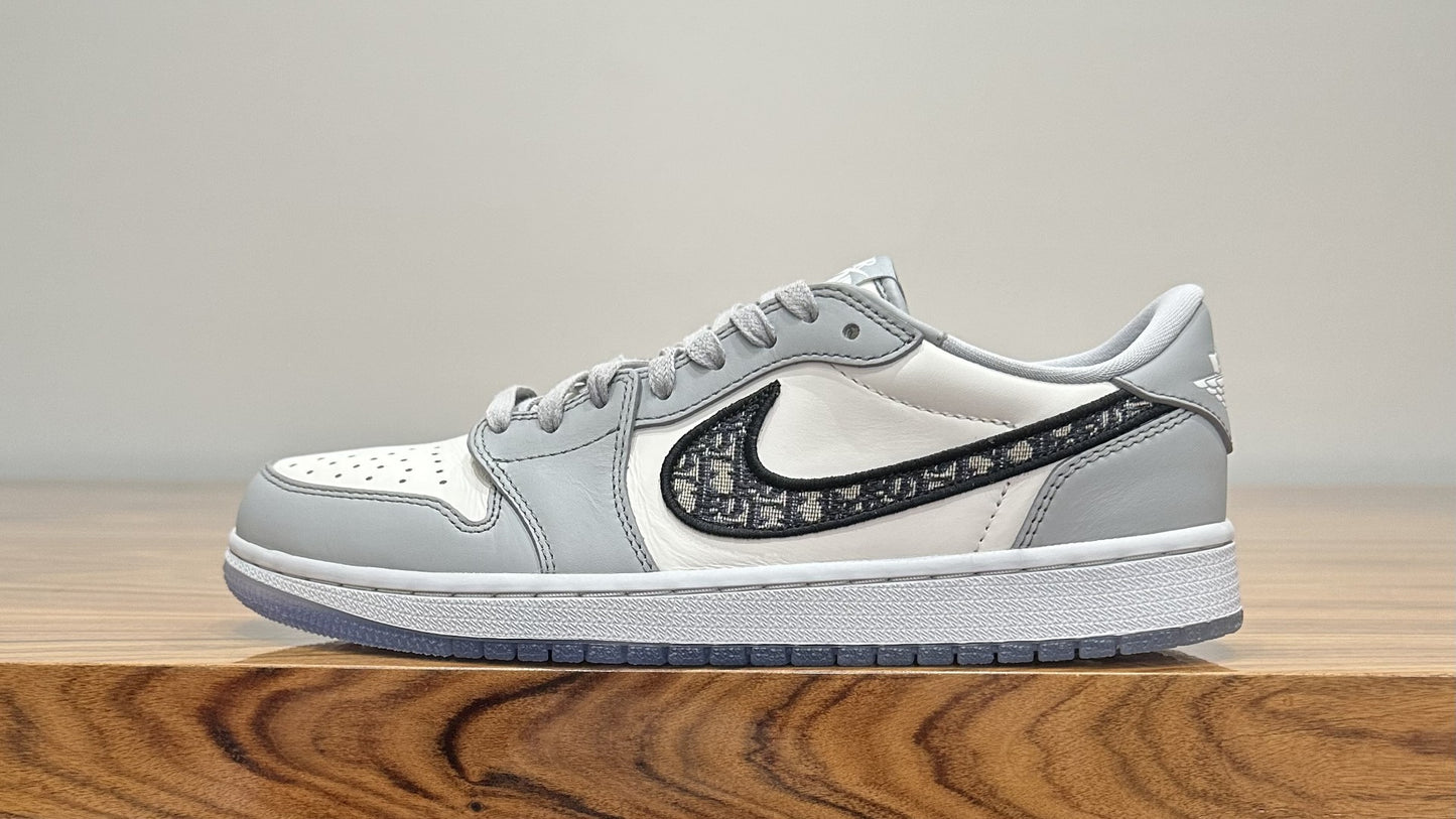 Jordan 1 Retro Low x Dior